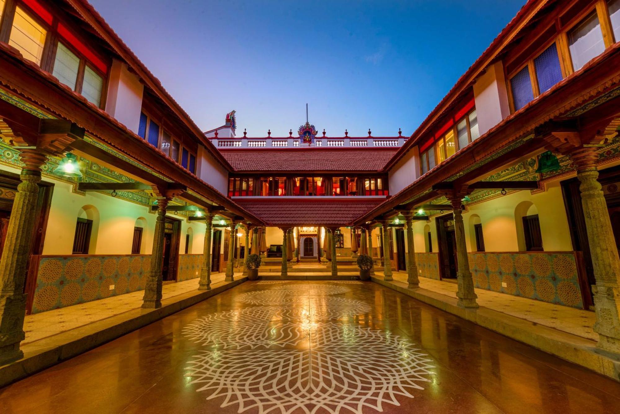 The Lotus Palace Chettinad Karaikkudi Exterior photo